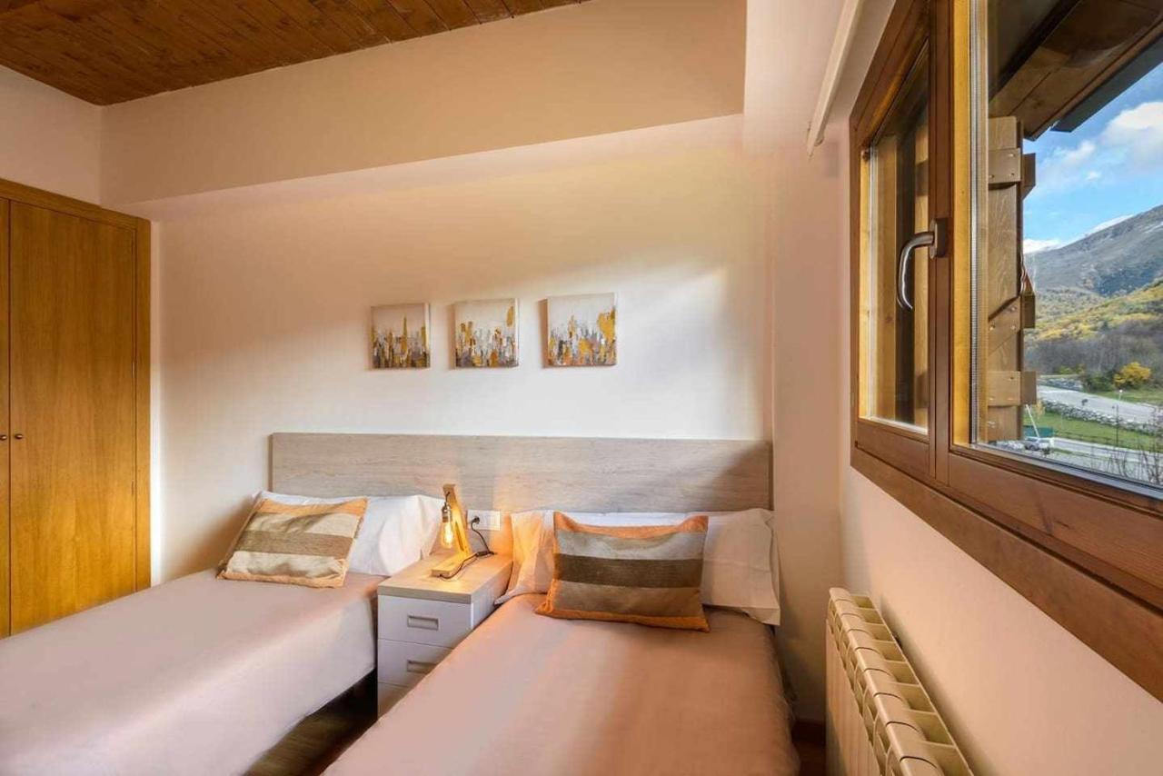 Chalet Casa La Cumbrecita En Panticosa Luaran gambar